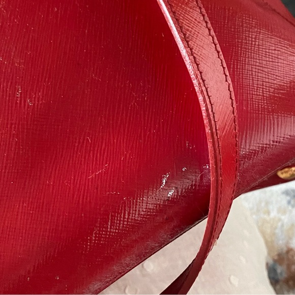 🍒PRADA🍒 Gardener saffiano vernice rosso cherry red gold patent large tote bag - Picture 11 of 16